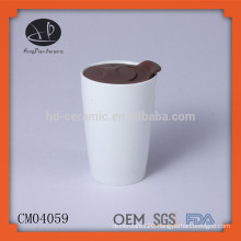 Traditional and simple promotion white ceramic custom mug with plastic lid,ceramic cup